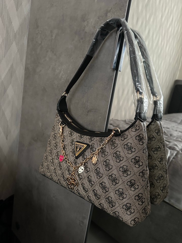 Guess çanta - Görsel 2