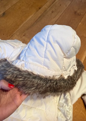 Kürklü Beyaz Kız Bebek Tulumu - Görsel 3