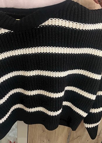 Siyah Beyaz Çizgili Örgü Kadın Kazak - Görsel 2