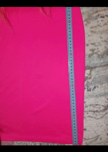 Pembe Midi Kolsuz V Yakalı Elbise - Görsel 3