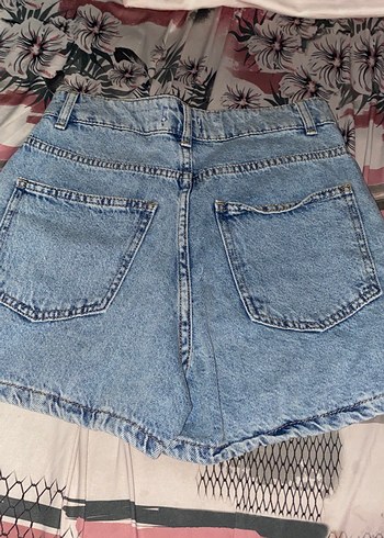 Düğmeli Açık Mavi Mini Denim Şort - Görsel 3