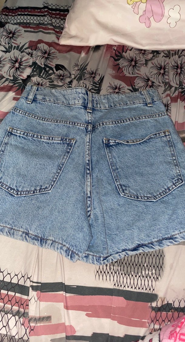 Düğmeli Açık Mavi Mini Denim Şort - Görsel 3