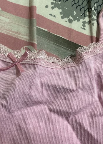 Pembe Dantelli İnce Askılı Kadın Atlet - Görsel 2