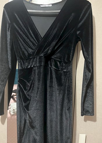 Drapeli Siyah Uzun V Yaka Gotik Abiye - Görsel 2