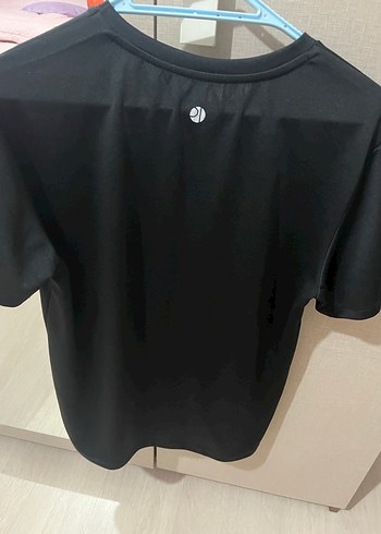 Siyah Baskılı Tişört - Görsel 2