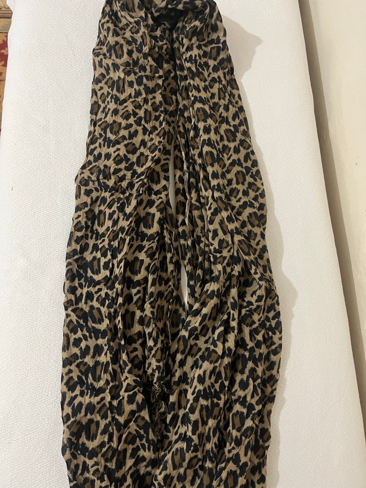 Kahverengi Leopar Desenli Kadın Şal - Görsel 2