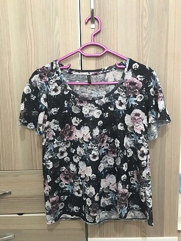 Stradivarius Tshirt