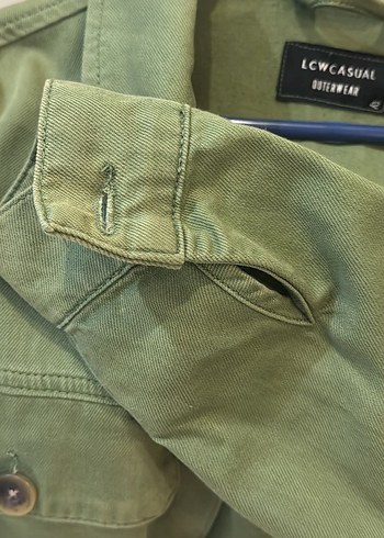 Düğmeli Kısa Kadın Haki Ceket - Görsel 3