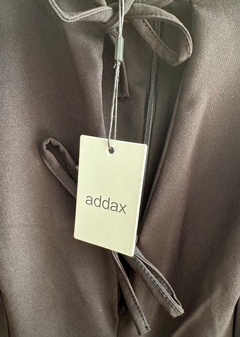 Siyah Drapeli V Yaka Midi Elbise - Görsel 4