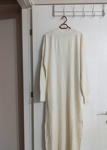 Bej Uzun Örgü Kadın Elbise - Görsel 4