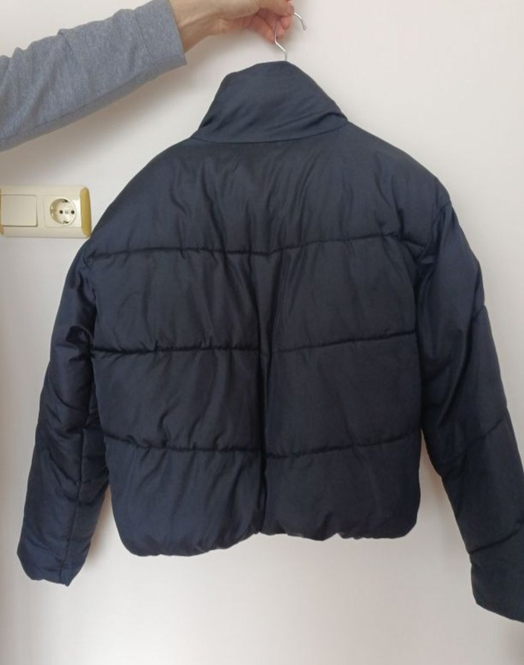 Siyah Fermuarlı Kısa Kadın Kışlık Mont - Görsel 4