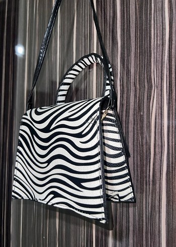 Zebra Desenli Deri Kadın Çanta - Görsel 4