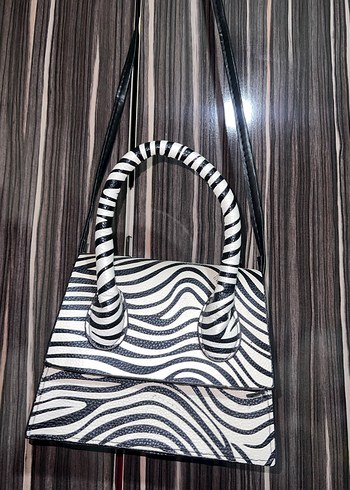 Zebra Desenli Deri Kadın Çanta - Görsel 5