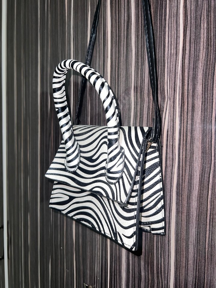 Zebra Desenli Deri Kadın Çanta - Görsel 2