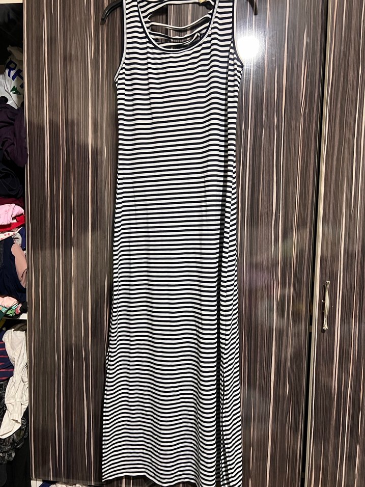 Çizgili Uzun Kesim Kadın elbise - Görsel 2