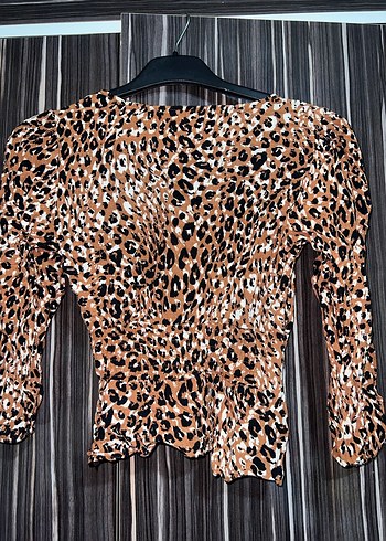Leopar Desenli V Yaka Bluz - Görsel 3