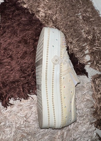 Dantel İşlemeli Bej Dolgu Topuklu Kadın Babet - Görsel 4