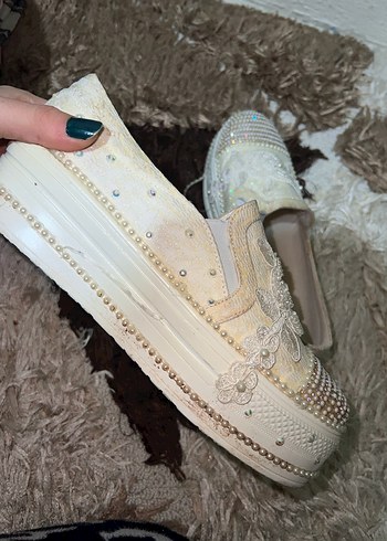 Dantel İşlemeli Bej Dolgu Topuklu Kadın Babet - Görsel 3