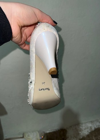 Dantel İşlemeli Beyaz Dolgu Topuklu Kadın Ayakkabı - Görsel 5