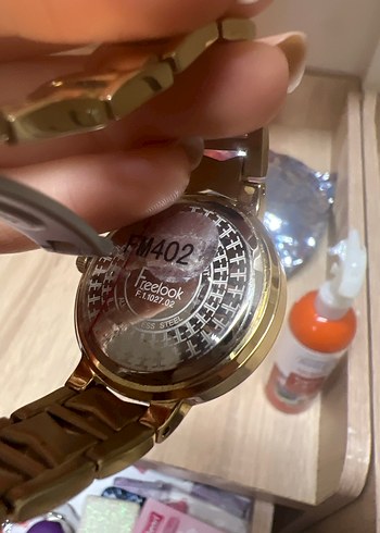 Altın Renkli Kadın Kol Saati - Görsel 7