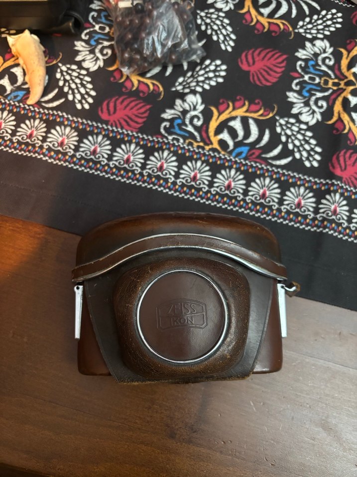 Zeiss Vintage Kahverengi Kaplamalı Gri Filmli Fotoğraf Makinesi - Görsel 2