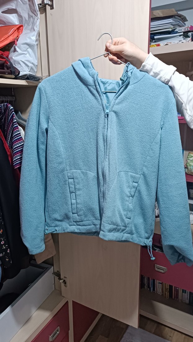 LC Waikiki Çift Taraflı Kapüşonlu Yağmurluk 38 Beden Az Giyildi - Görsel 3