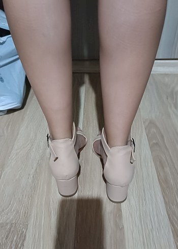 Nude Blok Topuk Sandalet  38 Numara  Sadece 1 Kez Giyildi - Görsel 4