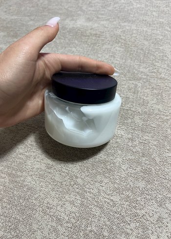 Oriflame Eclat Femme Parfümlü Vücut Kremi - Görsel 2