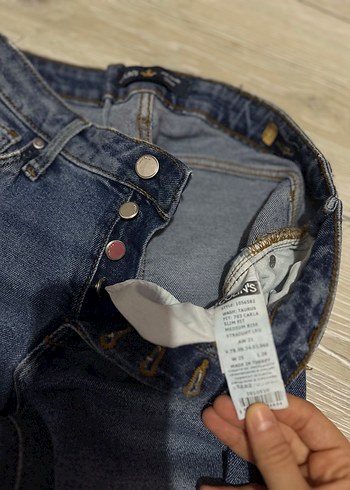 Düğmeli Mavi Kadın Denim Jean - Görsel 3