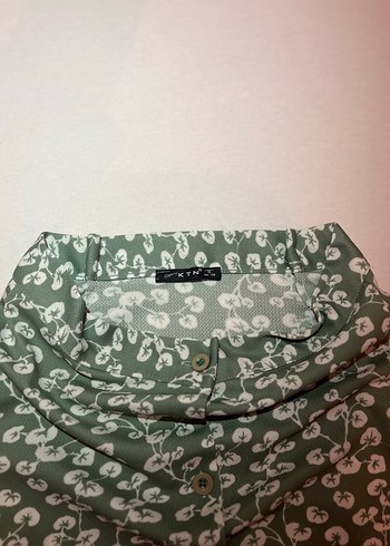 Yeşil Çiçek Desenli Uzun Düğmeli Midi Etek - Görsel 2