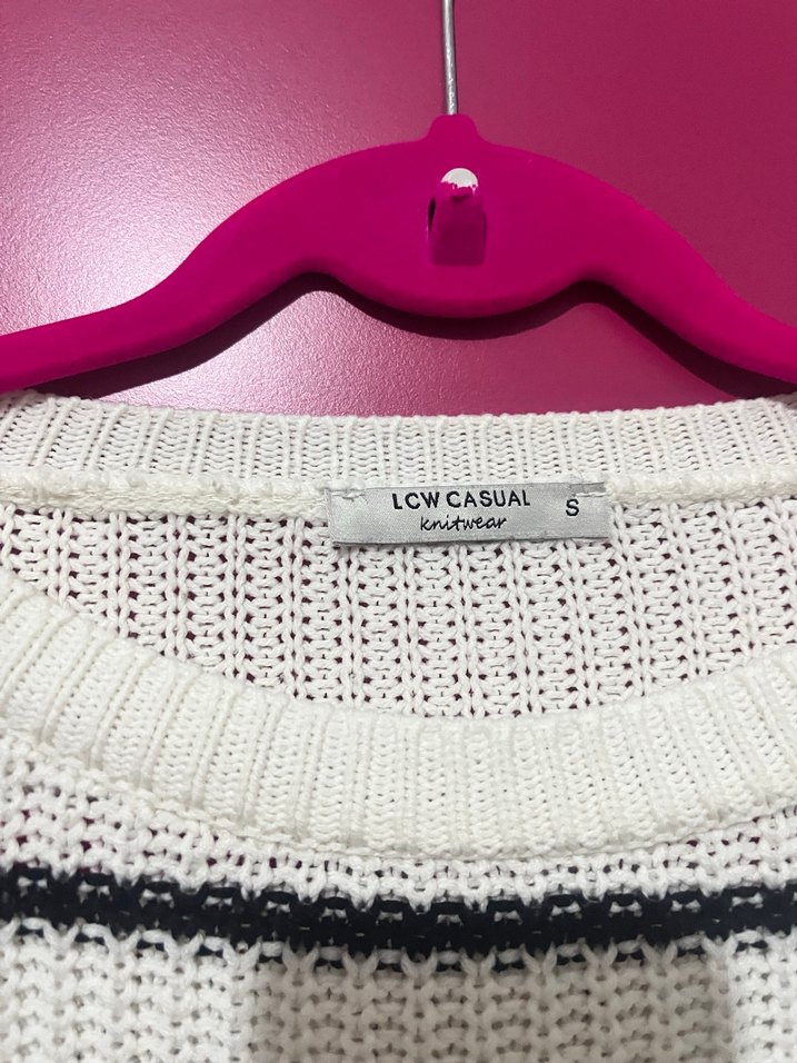 Kadın Beyaz Çizgili Örgü Kazak - Görsel 2