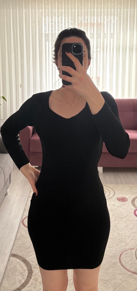 Siyah V Yaka Uzun Kollu Midi Elbise - Görsel 2