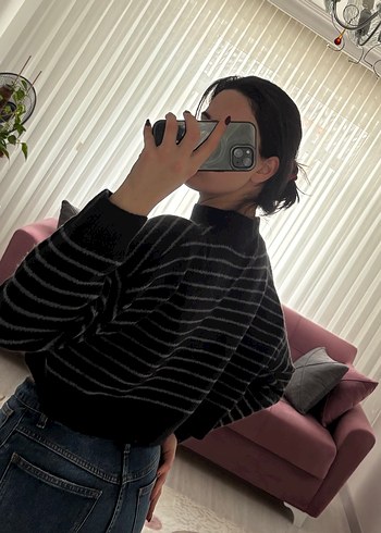 Çizgili Gri Yüksek Yakalı Triko Kazak - Görsel 3