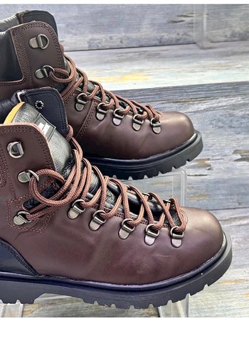 National Geographic Kahverengi Bot - Görsel 3