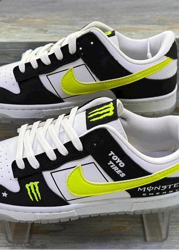 Nike SB Kadın Spor Ayakkabı Beyaz Siyah - Görsel 2