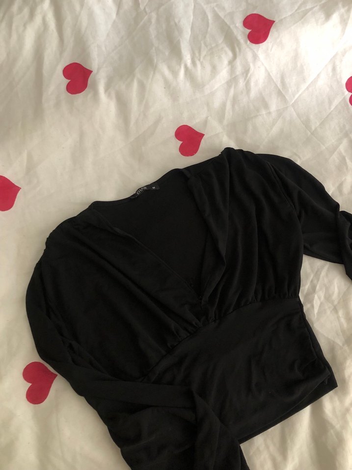 Siyah Drapeli V Yaka Uzun Kollu Bluz - Görsel 3