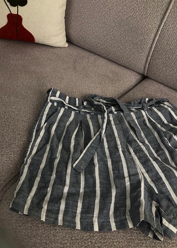 Gri Çizgili Bol Kesim Keten Hamile Şortu - Görsel 3