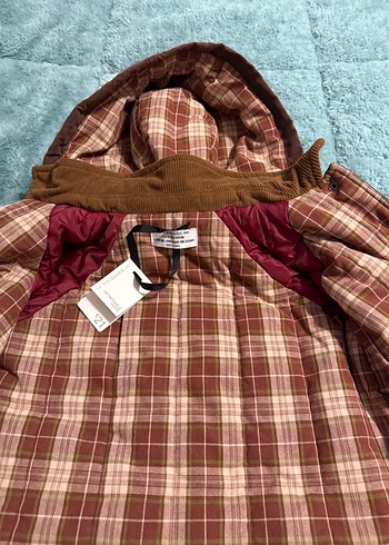 Kahverengi Kapüşonlu Kışlık Mont - Görsel 3