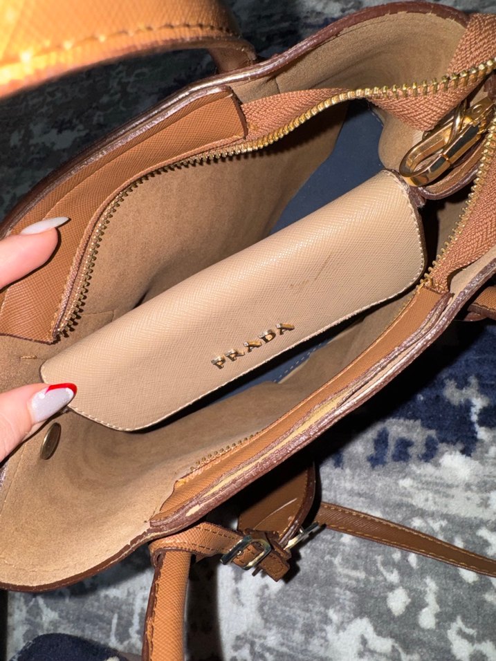 Bej Deri Prada Kadın Çanta - Görsel 3