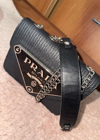 Prada Zincir Detaylı Siyah Deri Kadın Çanta - Görsel 3