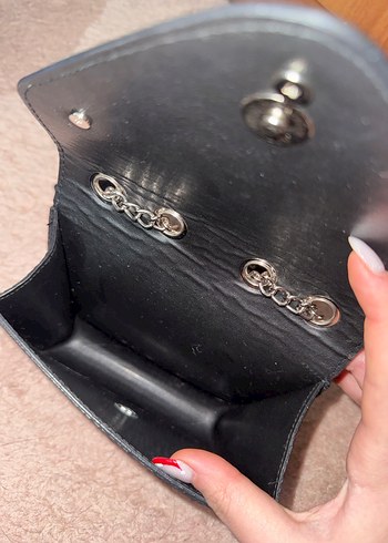 Prada Zincir Detaylı Siyah Deri Kadın Çanta - Görsel 4