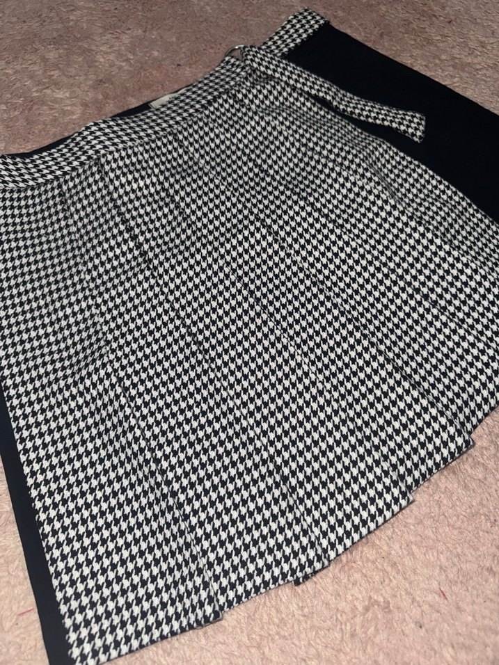 Pileli Mini Etek Kontrast - Görsel 2