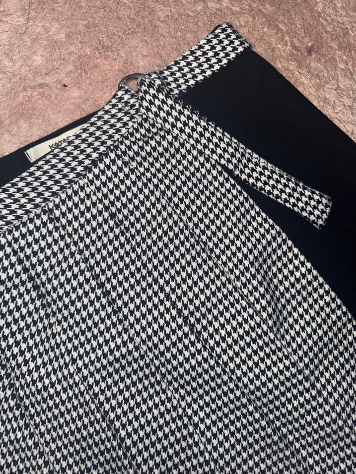 Pileli Mini Etek Kontrast - Görsel 3