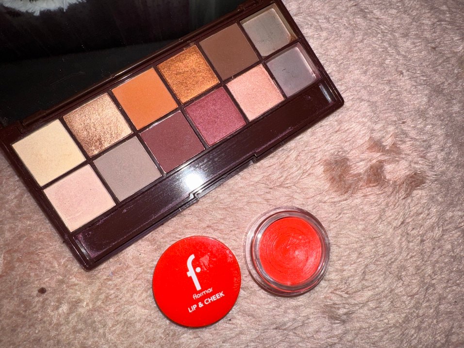 Çikolata Görünümlü Göz Farı Paleti +  flormar tint - Görsel 3