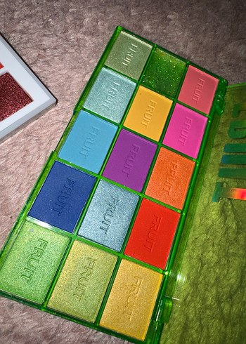 2 Canlı Renkli Far Paleti + 2 ruj hediye - Görsel 4