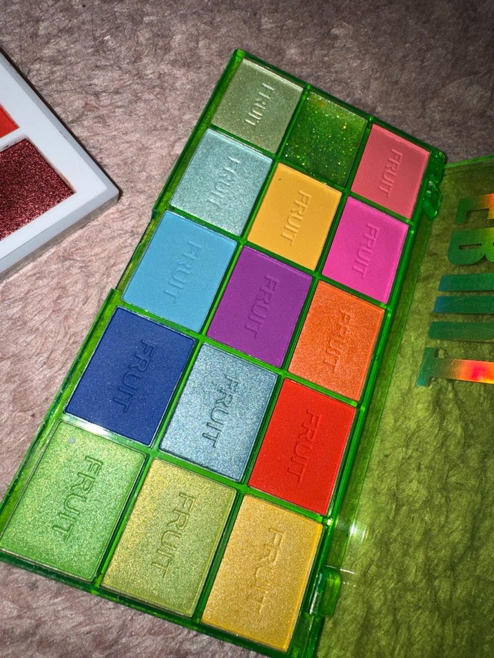 2 Canlı Renkli Far Paleti + 2 ruj hediye - Görsel 4