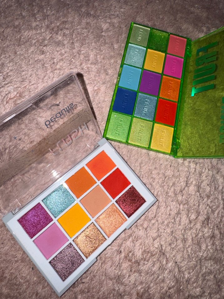 2 Canlı Renkli Far Paleti + 2 ruj hediye - Görsel 3