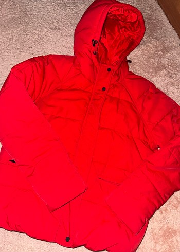 Kırmızı Kapüşonlu Kadın Kış Montu - Görsel 5
