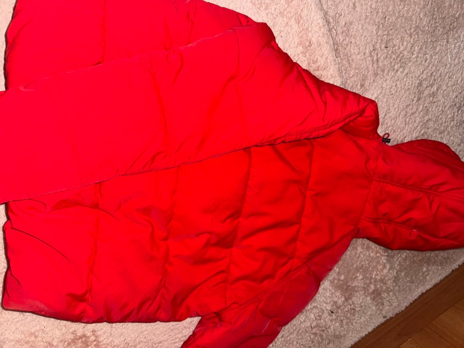 Kırmızı Kapüşonlu Kadın Kış Montu - Görsel 3