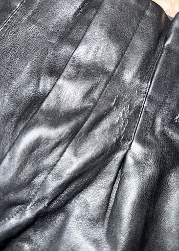 Siyah Deri Kadın şort - Görsel 3